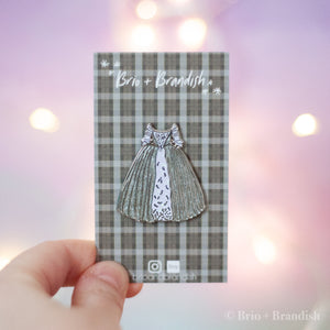 Jamie and Claire Wedding Outfits 2 Pin Set
