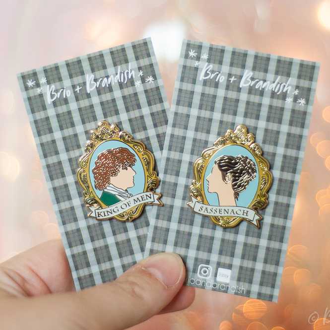 Jamie and Claire 2 Pin Set