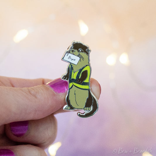 Messenger Otter Enamel Pin