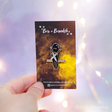 Load image into Gallery viewer, Inej Crow Enamel Pin